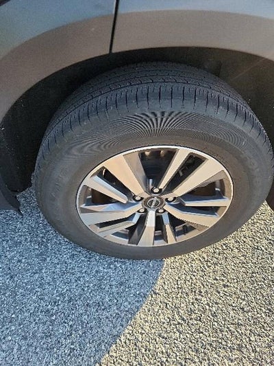 2023 Nissan Pathfinder SL 4WD
