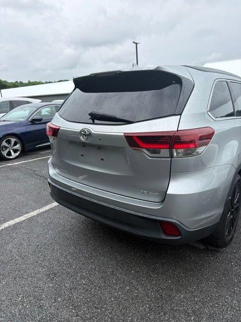 2019 Toyota Highlander SE V6 AWD (Natl)
