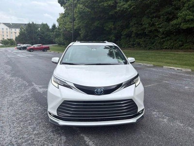 2023 Toyota Sienna Limited AWD 7-Passenger (GS)