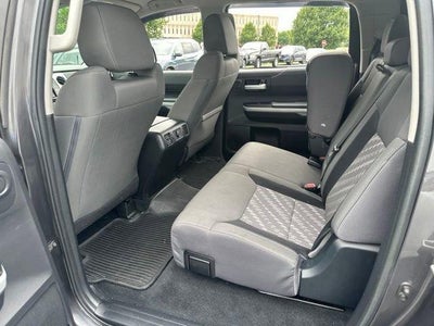 2018 Toyota Tundra 4WD 4WD SR5 CrewMax 5.5' Bed 5.7L (SE)
