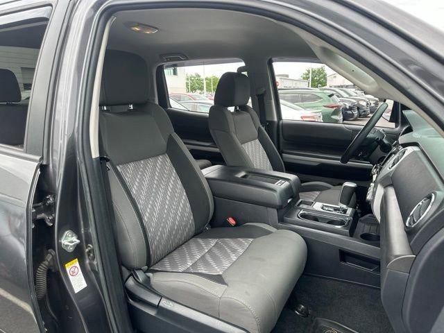 2018 Toyota Tundra 4WD 4WD SR5 CrewMax 5.5' Bed 5.7L (SE)