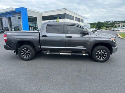 2018 Toyota Tundra 4WD 4WD SR5 CrewMax 5.5' Bed 5.7L (SE)