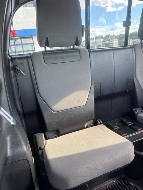 2017 Toyota Tacoma SR5 Access Cab 6' Bed V6 4x4 AT (SE)