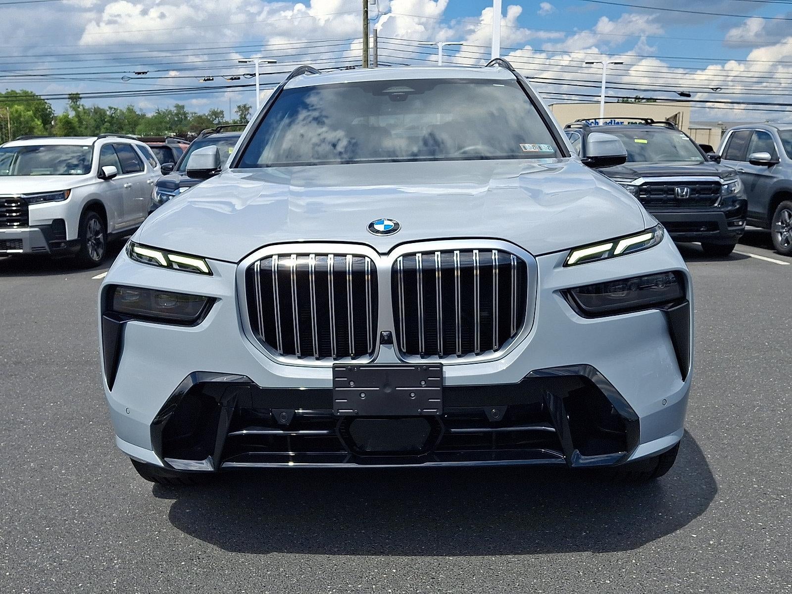 2026 BMW X7 xDrive40i Sports Activity Vehicle
