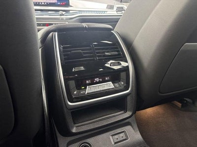 2026 BMW X7 xDrive40i Sports Activity Vehicle