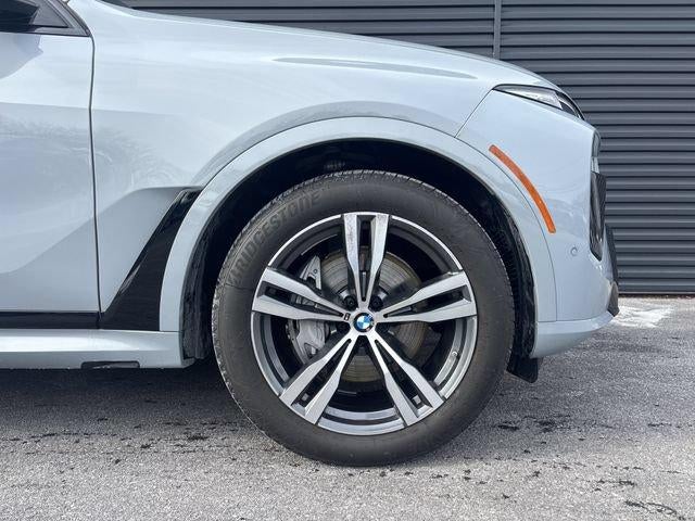 2026 BMW X7 xDrive40i Sports Activity Vehicle