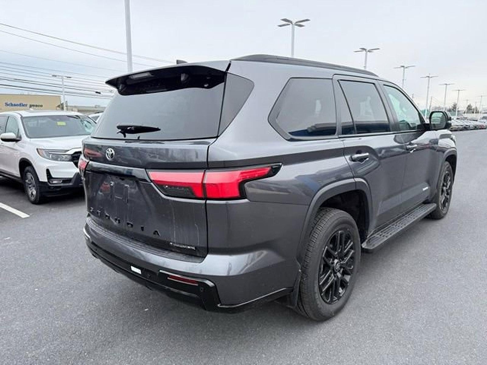 2026 Toyota Sequoia Limited 4WD (SE)