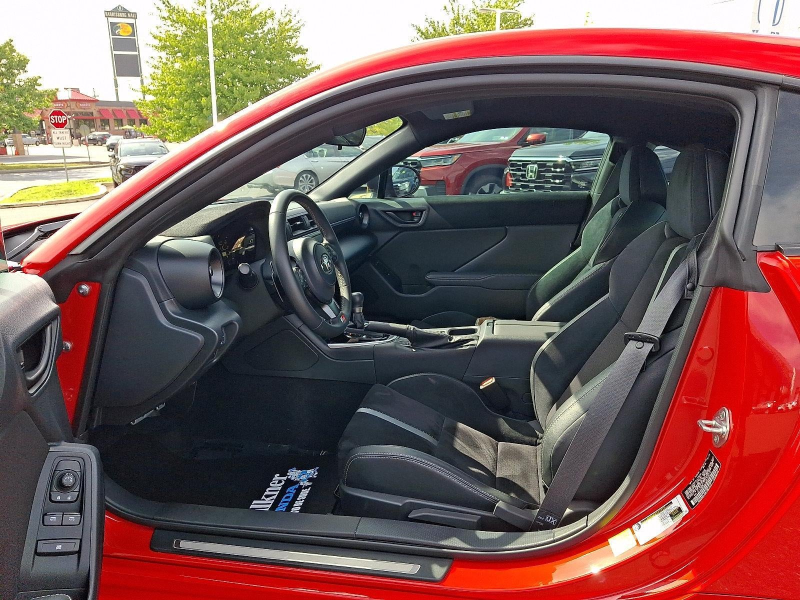 2025 Toyota GR86 Premium Auto (Natl)