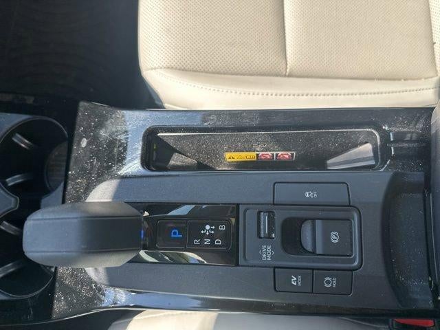 2023 Toyota Prius XLE AWD (Natl)