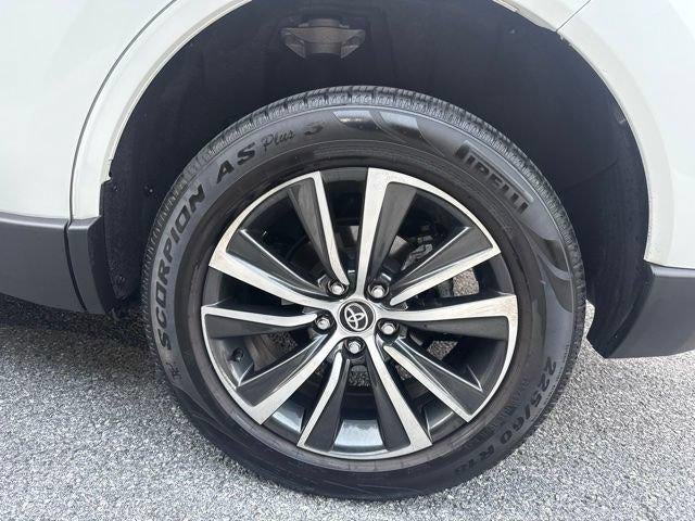 2024 Toyota Venza LE AWD (GS)