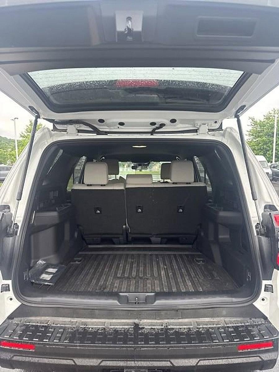 2025 Toyota 4Runner SR5 4WD (GS)