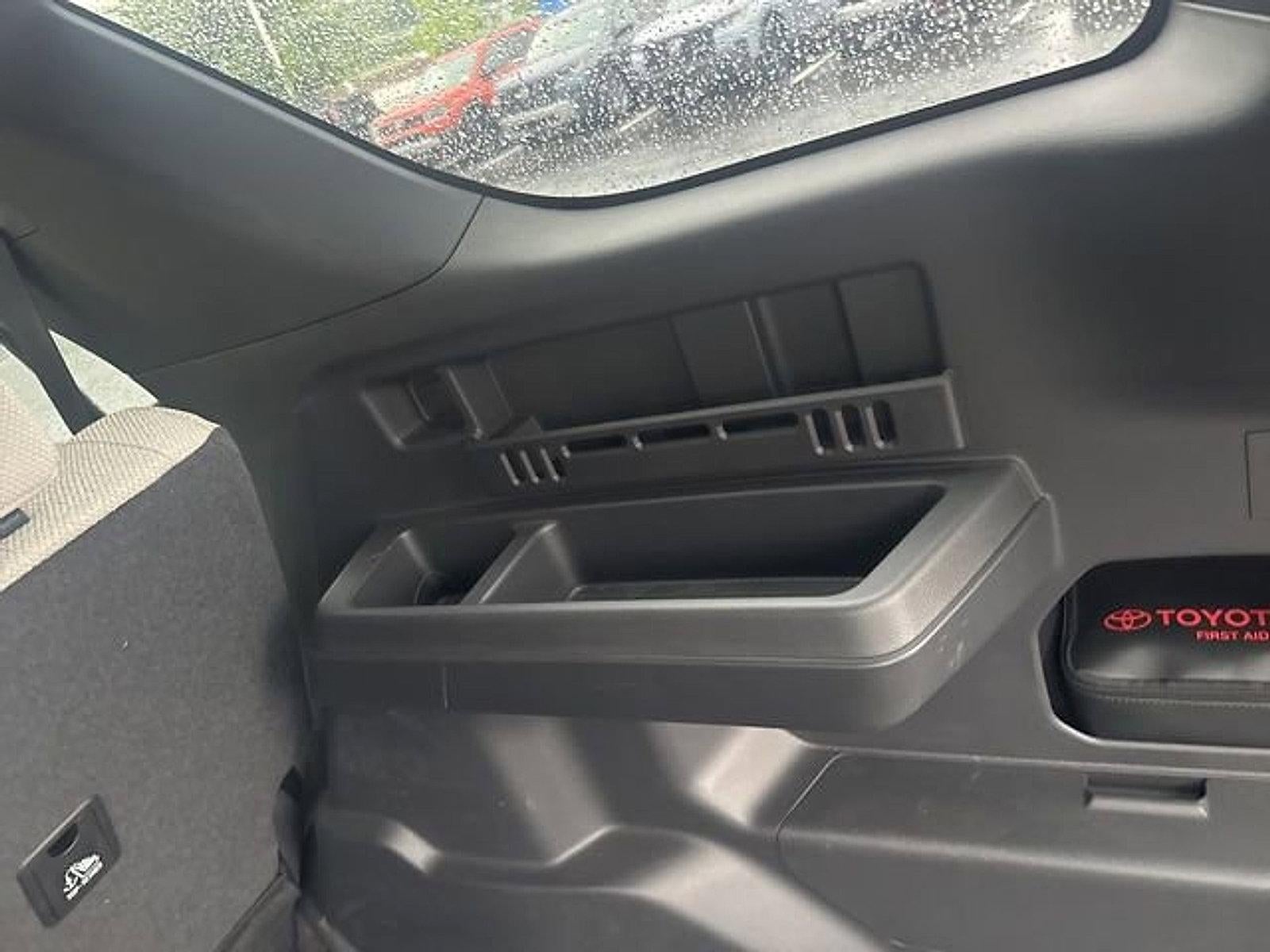 2025 Toyota 4Runner SR5 4WD (GS)