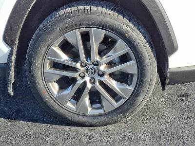 2020 Toyota RAV4 XLE Premium AWD (Natl)