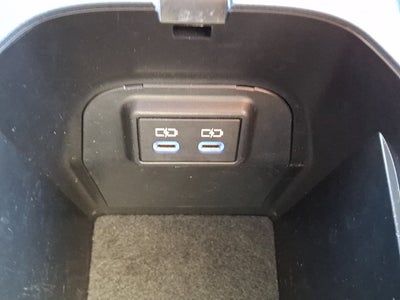 2022 Toyota RAV4 Hybrid XLE **LOW MILES**