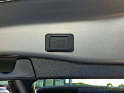 2022 Toyota RAV4 Hybrid XLE **LOW MILES**