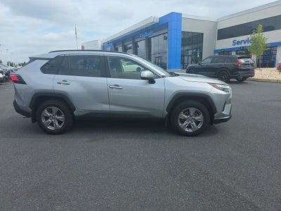2022 Toyota RAV4 Hybrid XLE **LOW MILES**