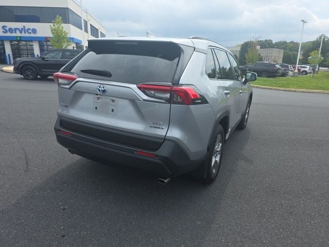 2022 Toyota RAV4 Hybrid XLE **LOW MILES**