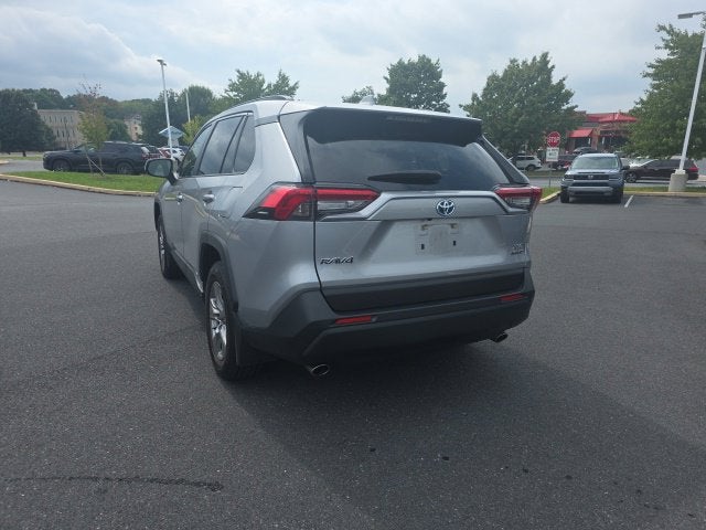 2022 Toyota RAV4 Hybrid XLE **LOW MILES**