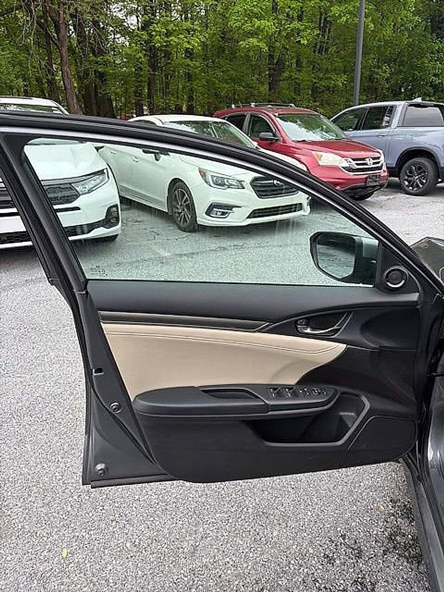 2019 Honda Civic Hatchback EX-L Navi CVT