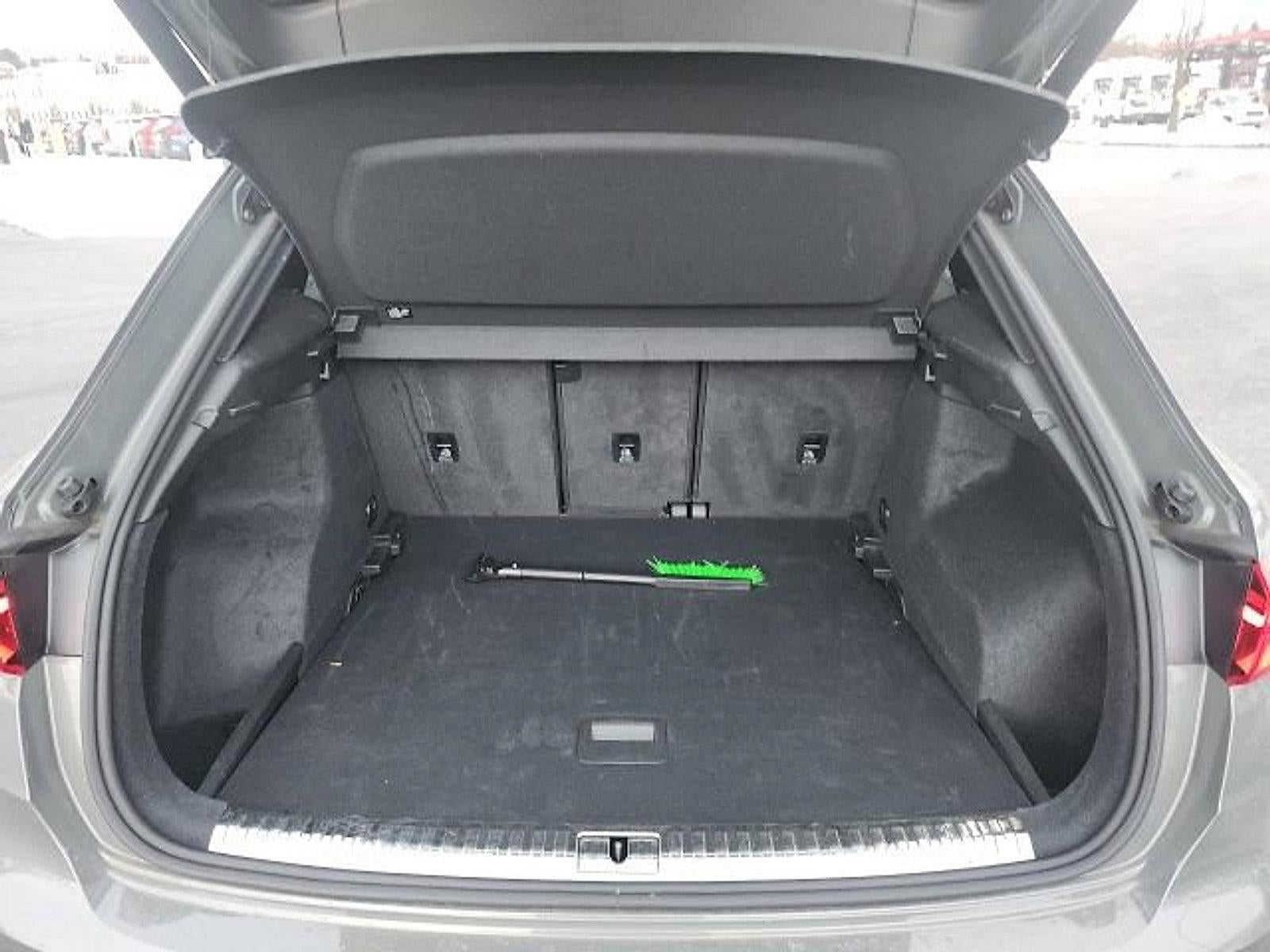 2025 Audi Q3 S line Premium 45 TFSI quattro