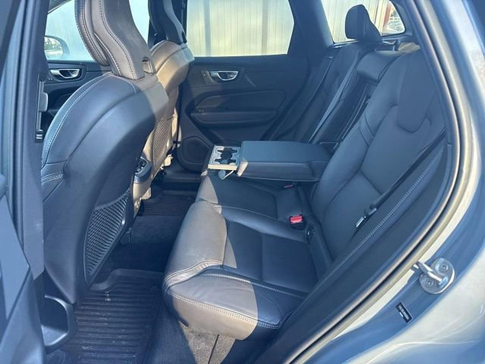 2022 Volvo XC60 B5 AWD Inscription