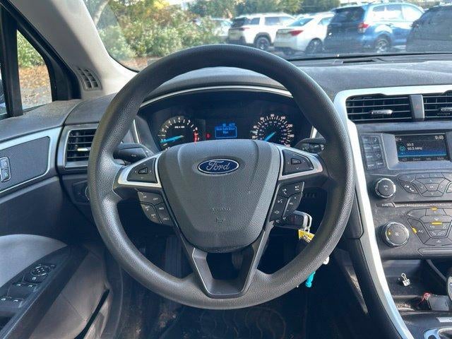 2014 Ford Fusion 4dr Sdn S FWD