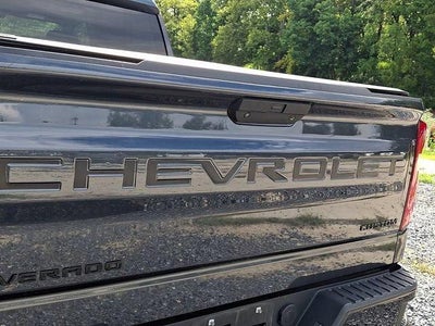 2021 Chevrolet Silverado 1500 Crew Cab Short Box 4-Wheel Drive Custom Trail Boss