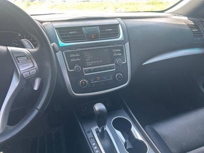 2017 Nissan Altima 2.5 SR Sedan