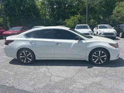 2017 Nissan Altima 2.5 SR Sedan