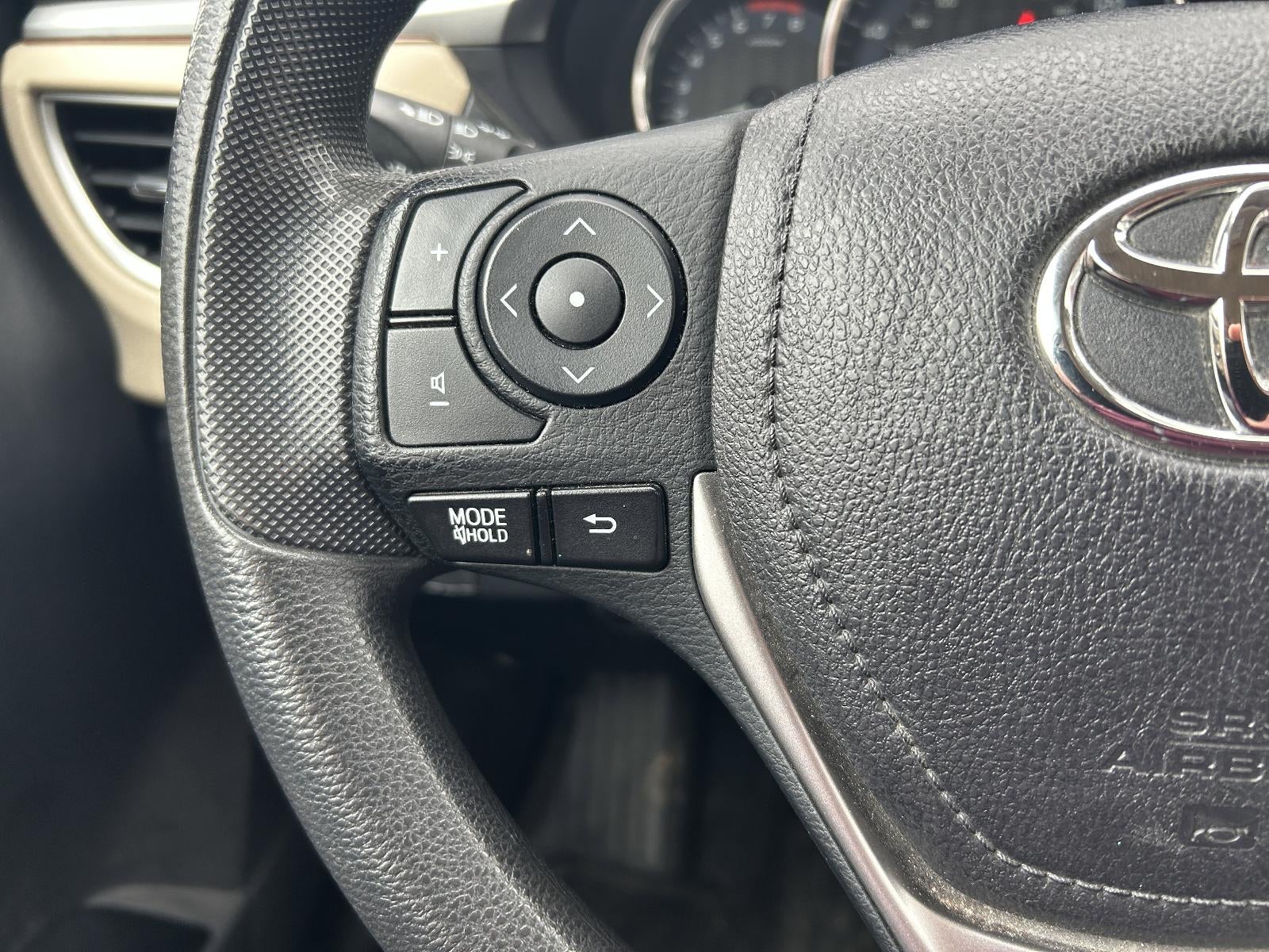 2014 Toyota Corolla 4dr Sdn CVT Auto LE (Natl)