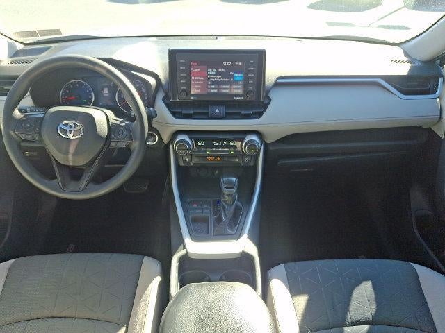 2020 Toyota RAV4 XLE FWD (GS)