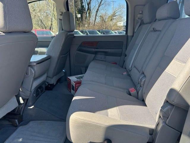 2006 Dodge Ram 2500 4WD Mega Cab 6.3 Ft Box SLT