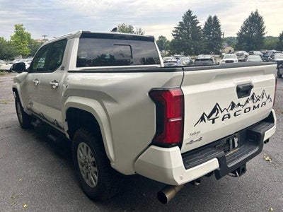 2024 Toyota Tacoma 4WD 4WD SR5 Double Cab 5' Bed AT (GS)