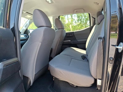 2022 Toyota Tacoma 4WD 4WD SR5 Double Cab 5' Bed V6 AT (Natl)