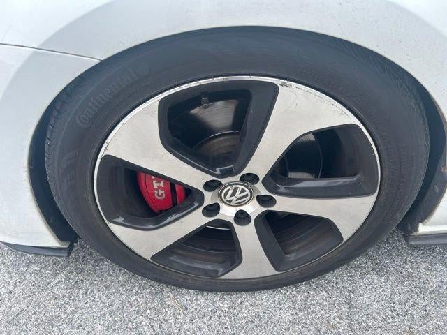 2017 Volkswagen Golf GTI 2.0T 4-Door SE DSG