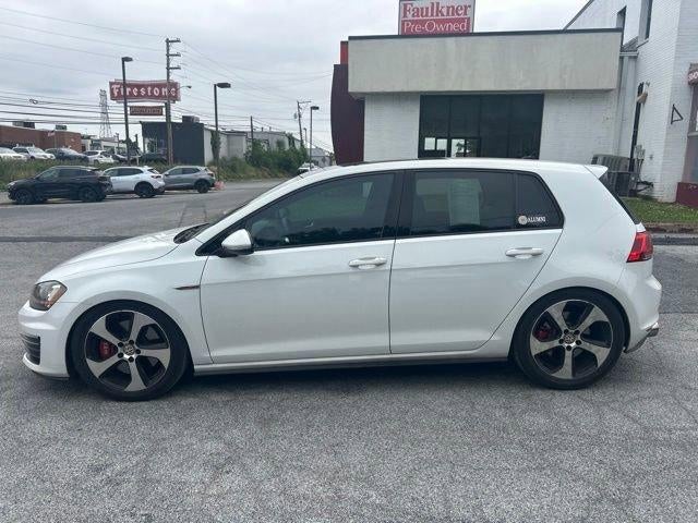2017 Volkswagen Golf GTI 2.0T 4-Door SE DSG