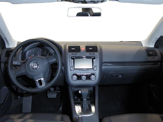 2010 Volkswagen Jetta 4dr Auto SE PZEV Sedan
