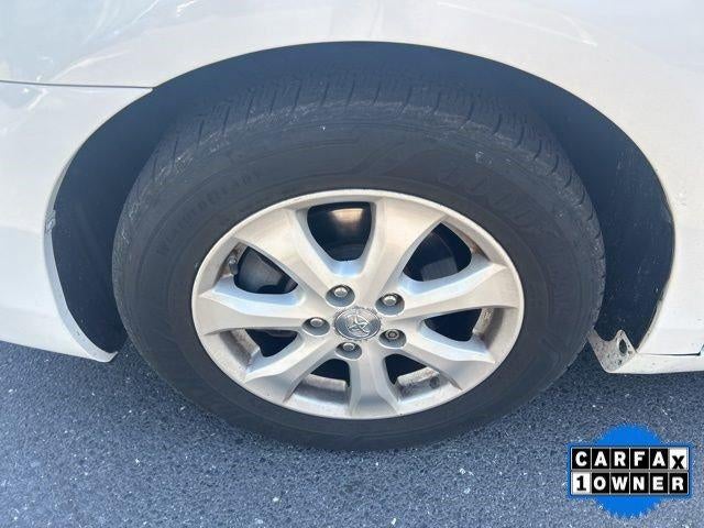2011 Toyota Camry 4dr Sdn V6 Auto XLE (Natl)