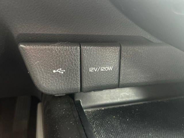 2022 Toyota Camry LE Auto (SE)