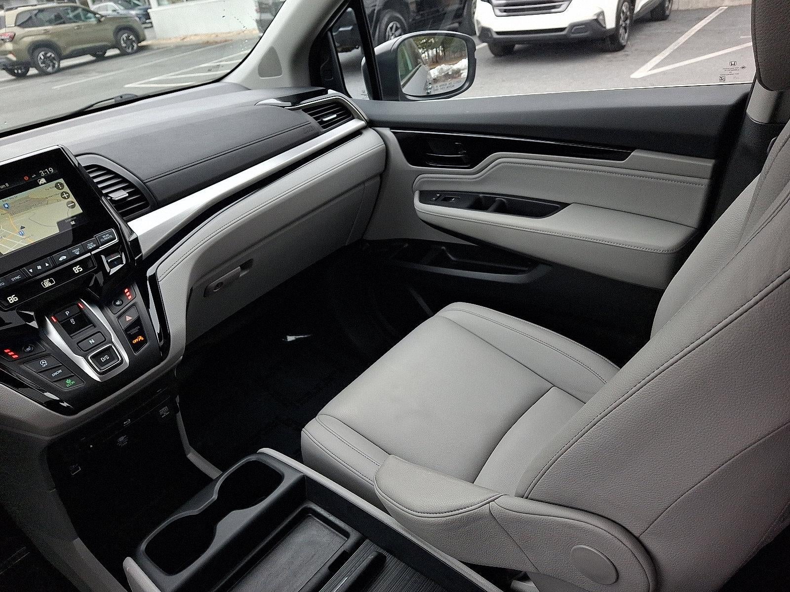 2024 Honda Odyssey Touring Auto