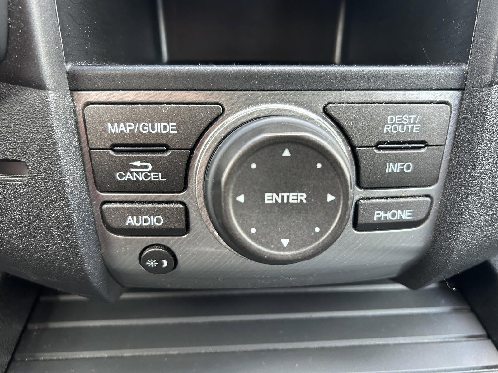 2015 Honda Pilot 4WD Touring with DVD Rear Entertainment System and Navigation