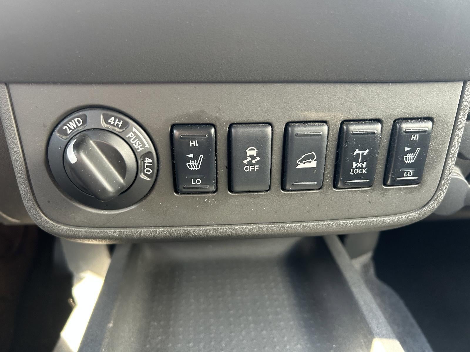 2014 Nissan Xterra 4WD 4dr Auto Pro-4X