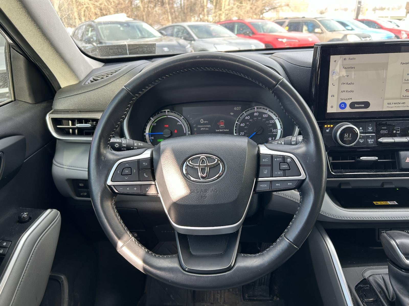 2023 Toyota Highlander Hybrid XLE AWD (Natl)