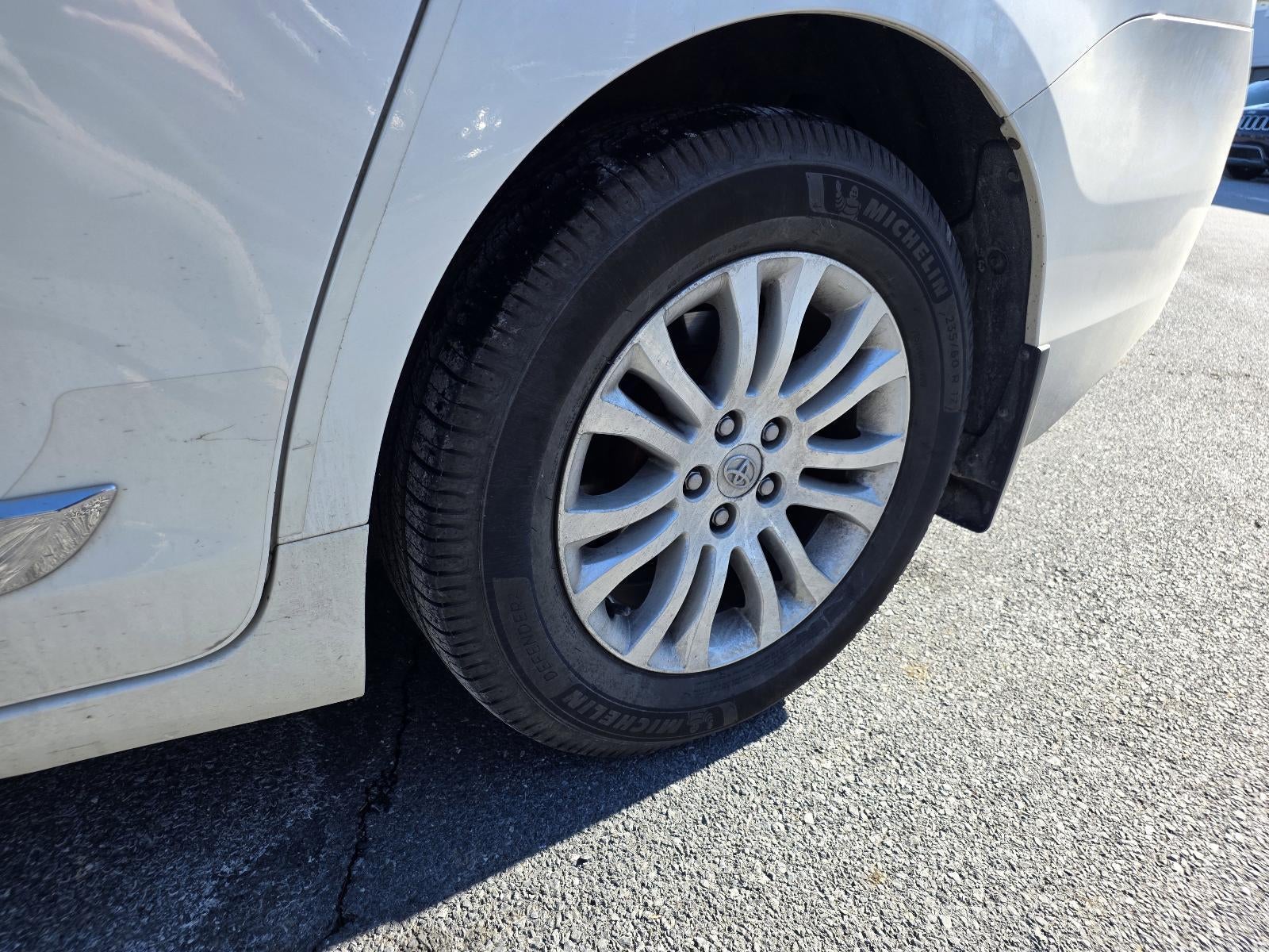 2015 Toyota Sienna 5dr 8-Pass Van XLE FWD (Natl)