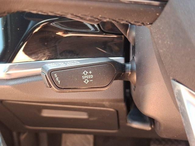 2023 Audi Q3 S line Premium 45 TFSI quattro