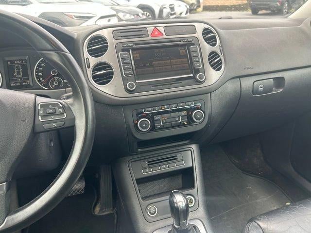 2011 Volkswagen Tiguan 4WD 4dr SEL 4Motion