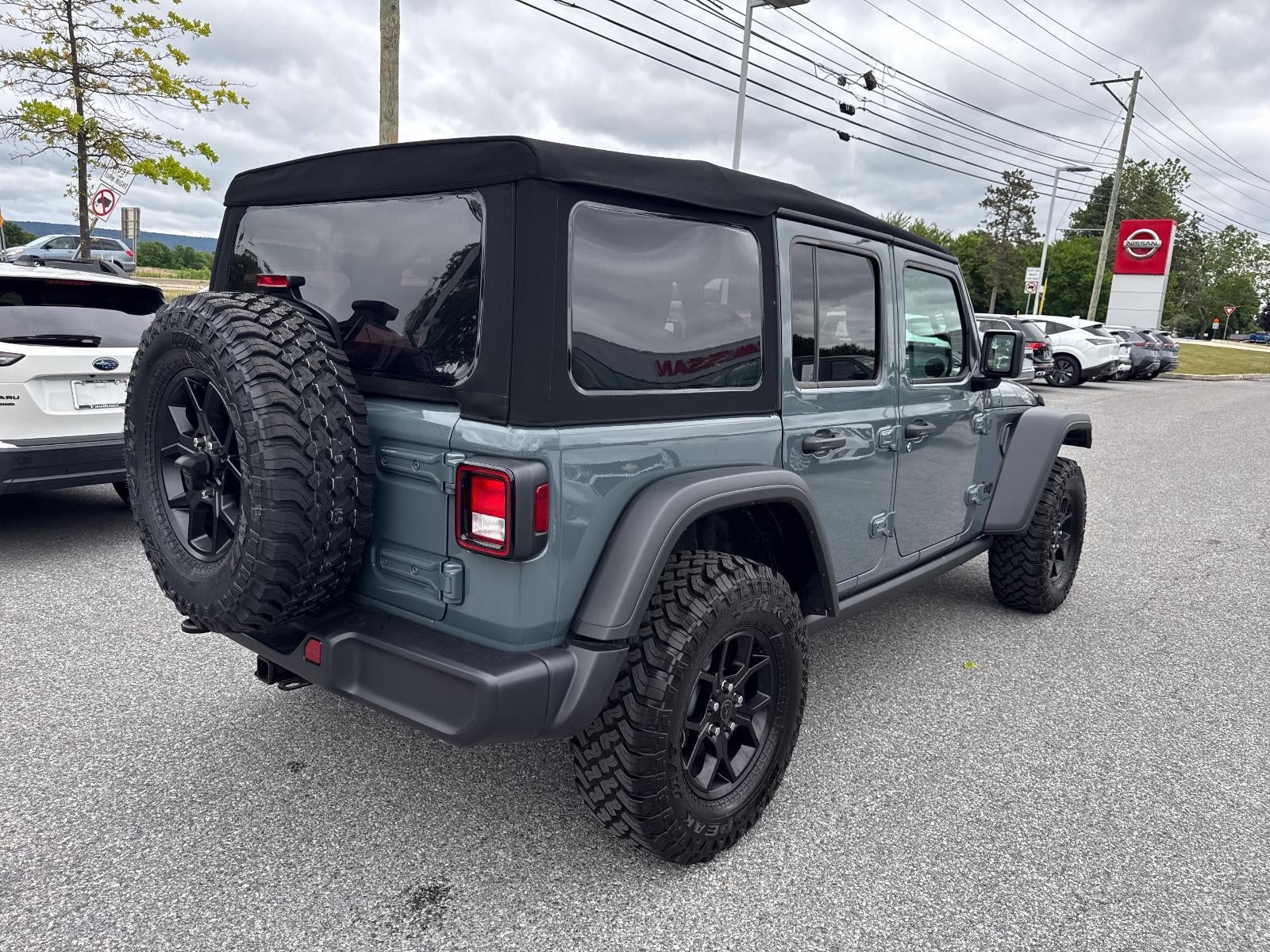 2025 Jeep Wrangler Willys 4 Door 4x4