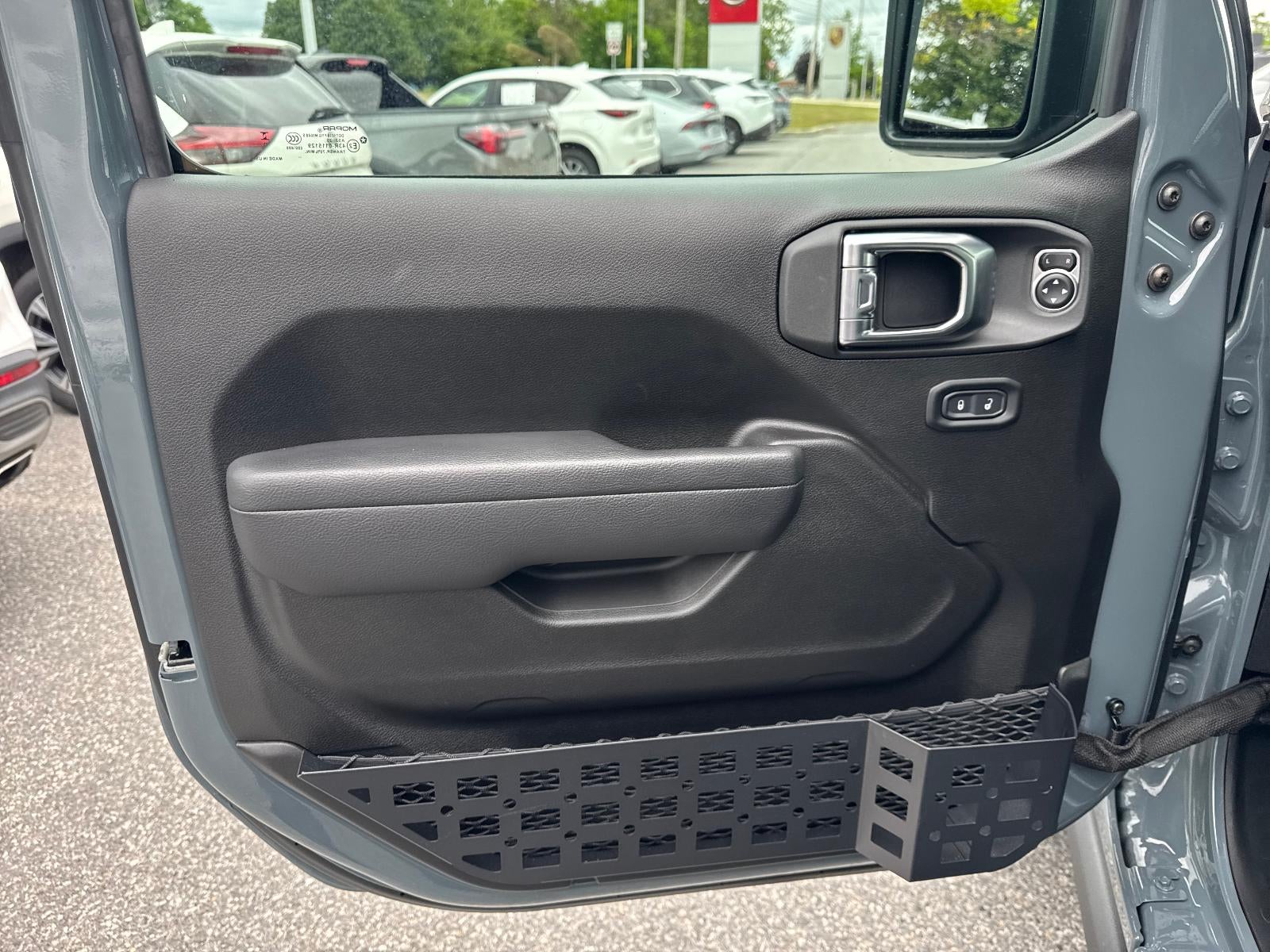 2025 Jeep Wrangler Willys 4 Door 4x4
