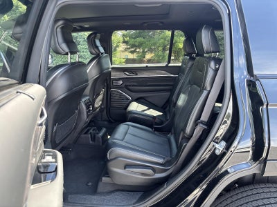 2023 Jeep Grand Cherokee L Overland 4x4
