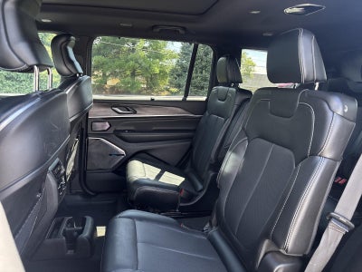 2023 Jeep Grand Cherokee L Overland 4x4